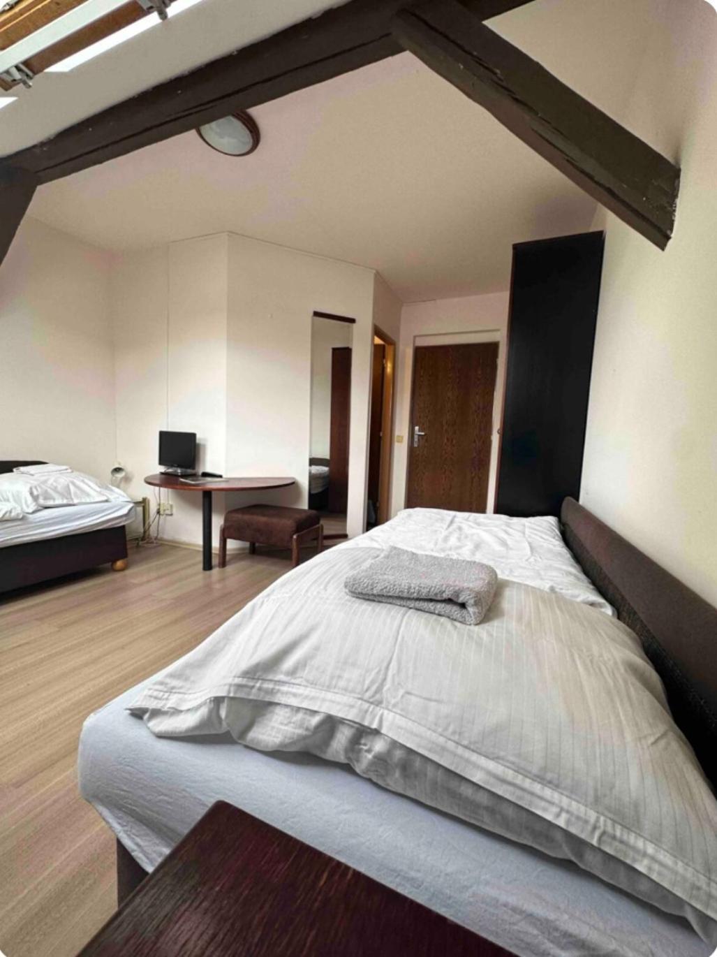 Private Apartment Near The Centre Bratislava Luaran gambar